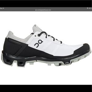 On cloudventure peak hiking shoes